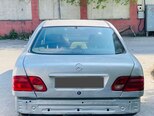 Mercedes E 230-6