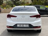 Hyundai Elantra-5