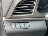 Hyundai Elantra-13