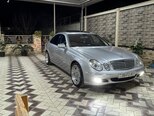Mercedes E 240-1