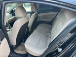 Hyundai Elantra-8