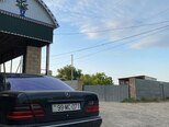 Mercedes E 220-2