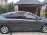 Toyota Prius-4