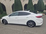 Hyundai Elantra-9