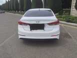 Hyundai Elantra-2