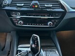 BMW 530e-8