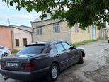 Mercedes E 220-2