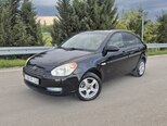 Hyundai Accent-2