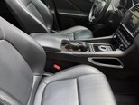Jaguar F-Pace-11
