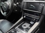 Jaguar F-Pace-10