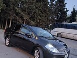 Nissan Tiida-6