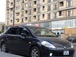 Nissan Tiida-18