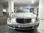 Mercedes E 220-1