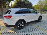 Kia Sorento-12