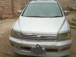 Mitsubishi Chariot-1
