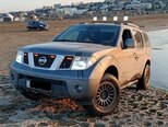 Nissan Pathfinder-1