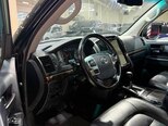 Toyota Land Cruiser-11