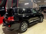 Toyota Land Cruiser-7