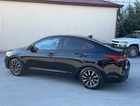 Hyundai Accent-12