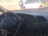 Opel Zafira-4