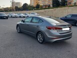 Hyundai Elantra-7