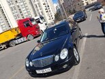 Mercedes E 220-2