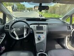 Toyota Prius-17