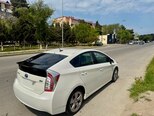 Toyota Prius-3