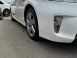 Toyota Prius-12