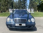 Mercedes E 240-1