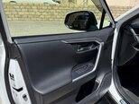 Toyota RAV4-15