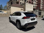 Toyota RAV4-7