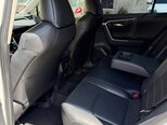 Toyota RAV4-17