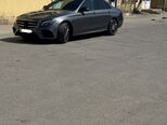 Mercedes E 300 4MATIC-1