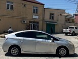 Toyota Prius-4