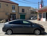 Toyota Prius-4