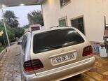 Mercedes E 220-5