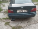 BMW 320-3