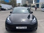 Tesla Model Y-4