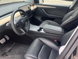 Tesla Model Y-10