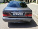Mercedes E 240-5
