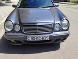 Mercedes E 240-1