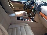 Volkswagen Touareg-8
