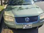 Volkswagen Passat-1