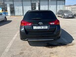 Toyota Auris-2