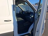 Ford Transit-16