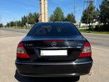 Mercedes E 220-2