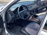 Mercedes E 240-16