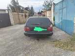 Mercedes E 240-4