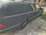 Mercedes E 240-7